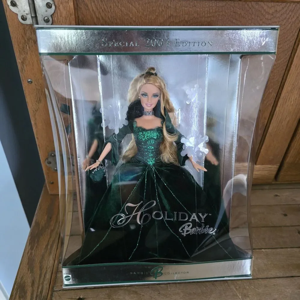 2004 Special Edition Mattel Holiday Barbie (04278) Blonde Green Dress